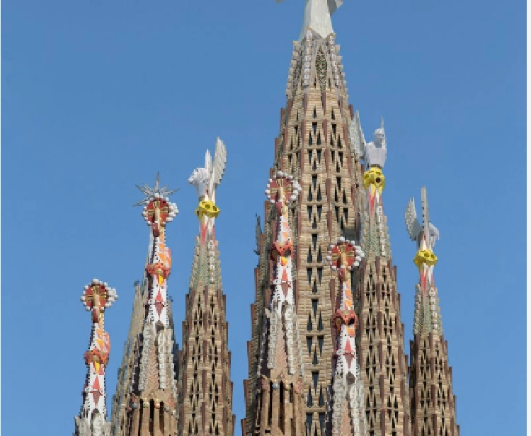 Entradas y Audioguía Sagrada Familia con torre del Nacimiento